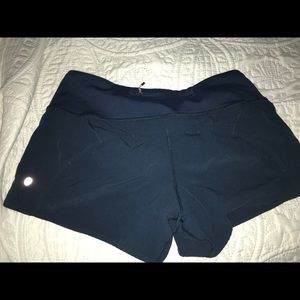 Lululemon navy long sz 6 shorts